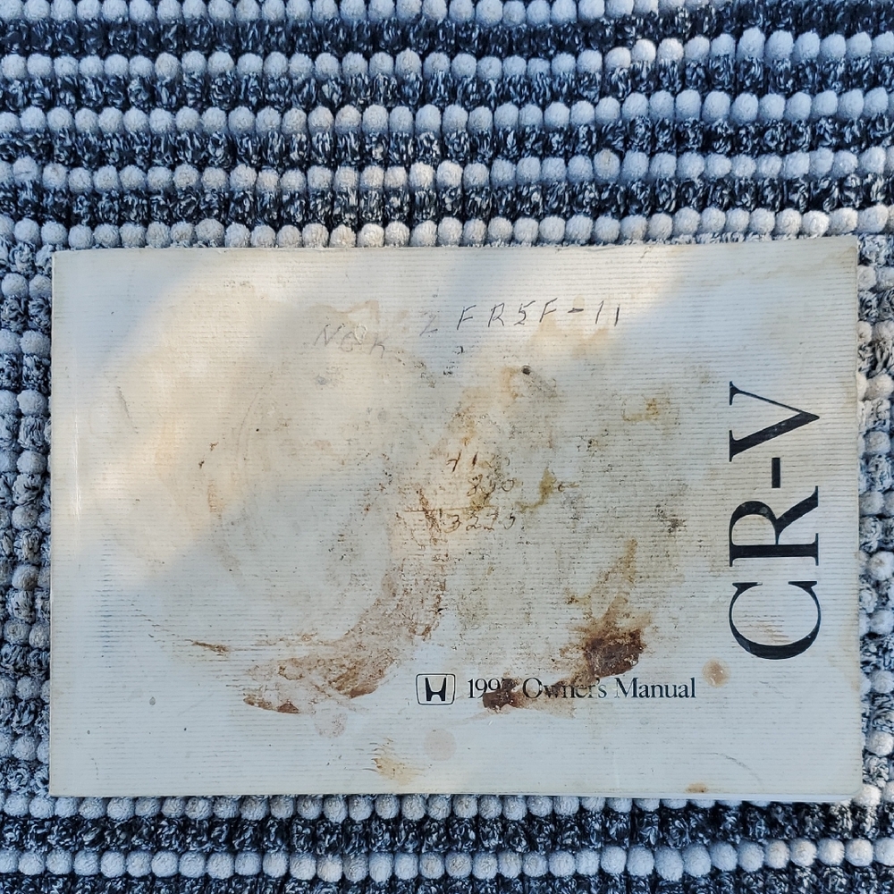 1997 Honda CR-V Owner's Manual GUC. Outside Is Rough, Inside Is Like New